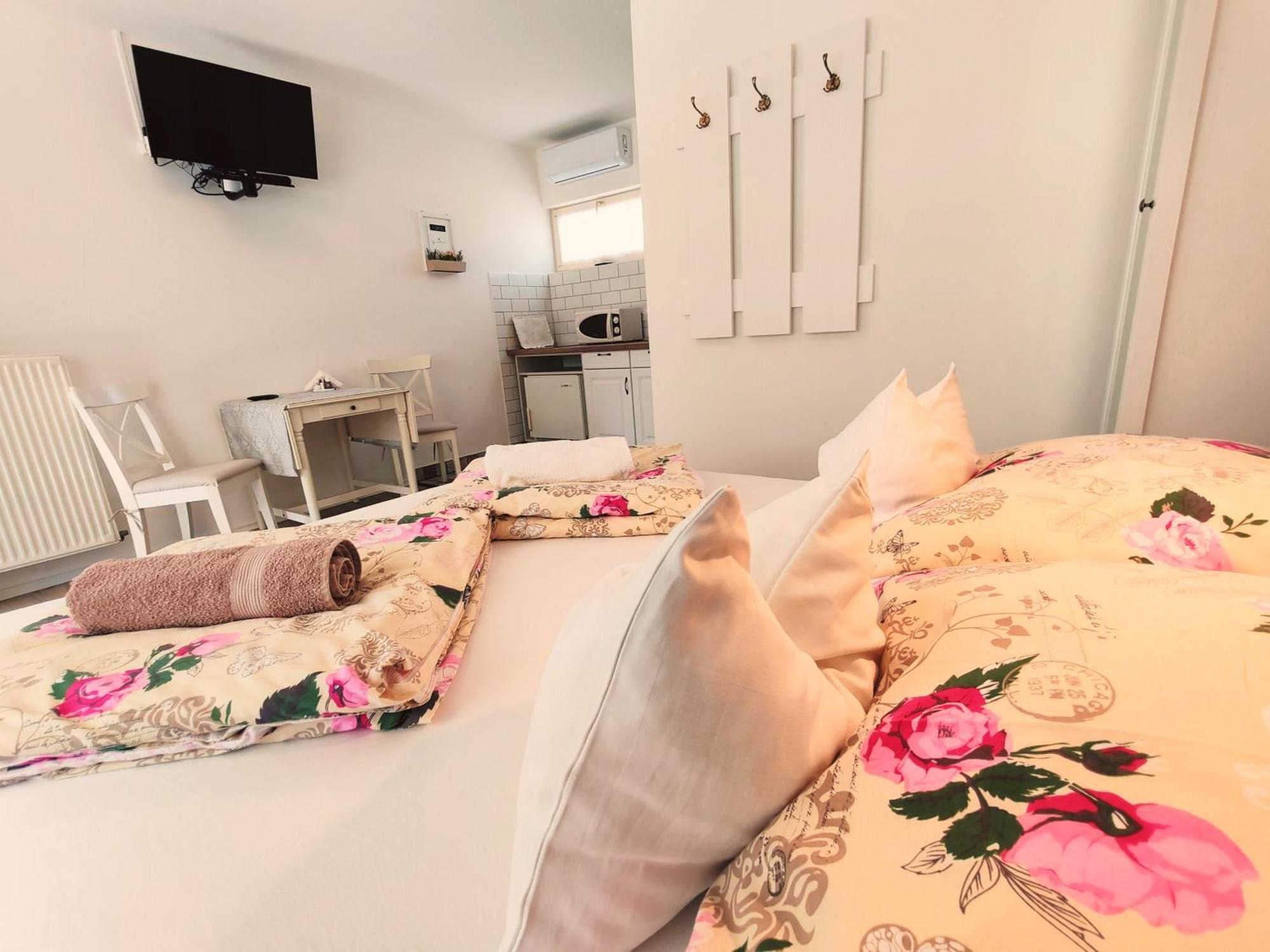 Elisoria Apartments Cserszegtomaj Eksteriør billede